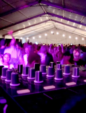 2LM_crowd
